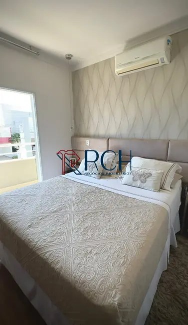 Casa de Condomínio com 3 quartos à venda, 200m2 em Wanel Ville, Sorocaba - SP - imagem 7 Foto 7 de Casa de Condomínio com 3 quartos à venda, 200m2 em Wanel Ville, Sorocaba - SP