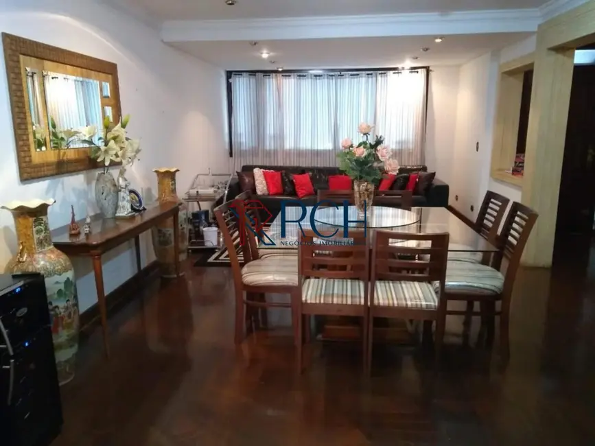 Casa com 4 quartos à venda, 565m2 em Jardim Leocádia, Sorocaba - SP - imagem 6 Foto 6 de Casa com 4 quartos à venda, 565m2 em Jardim Leocádia, Sorocaba - SP