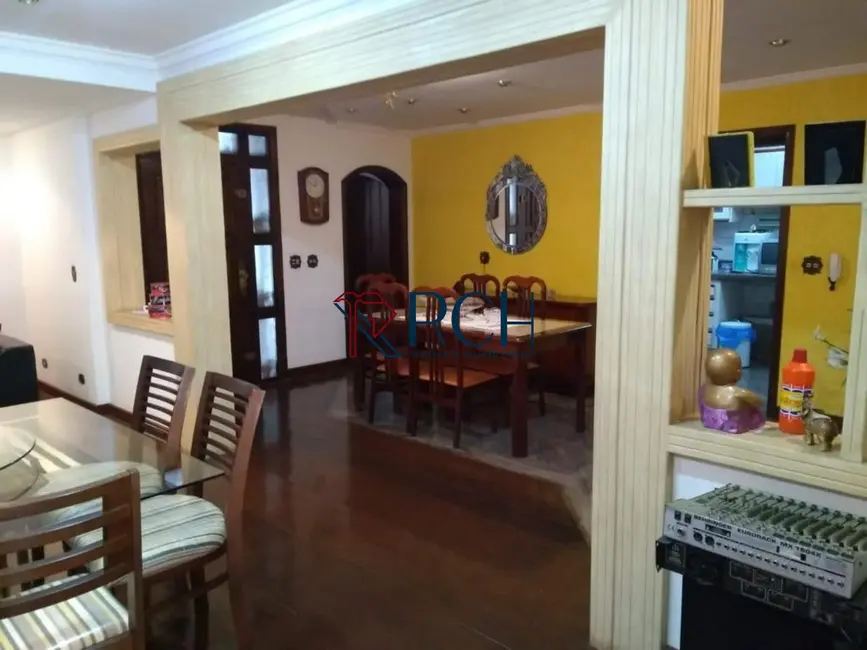 Casa com 4 quartos à venda, 565m2 em Jardim Leocádia, Sorocaba - SP - imagem 3 Foto 3 de Casa com 4 quartos à venda, 565m2 em Jardim Leocádia, Sorocaba - SP