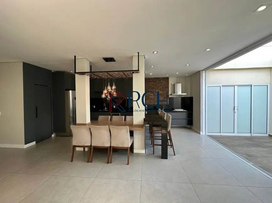 Casa de Condomínio com 3 quartos à venda, 150m2 em Vila Haro, Sorocaba - SP - imagem 2 Foto 2 de Casa de Condomínio com 3 quartos à venda, 150m2 em Vila Haro, Sorocaba - SP