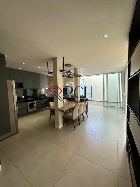 Casa de Condomínio com 3 quartos à venda, 150m2 em Vila Haro, Sorocaba - SP - imagem 4 Foto 4 de Casa de Condomínio com 3 quartos à venda, 150m2 em Vila Haro, Sorocaba - SP