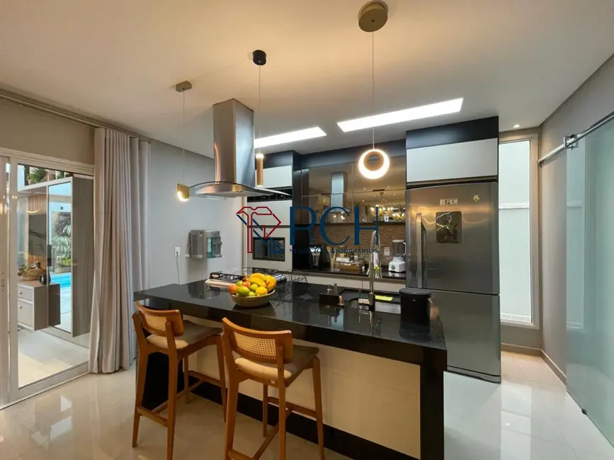 Casa com 3 quartos à venda, 270m2 em Central Parque Sorocaba, Sorocaba - SP - imagem 9 Foto 9 de Casa com 3 quartos à venda, 270m2 em Central Parque Sorocaba, Sorocaba - SP