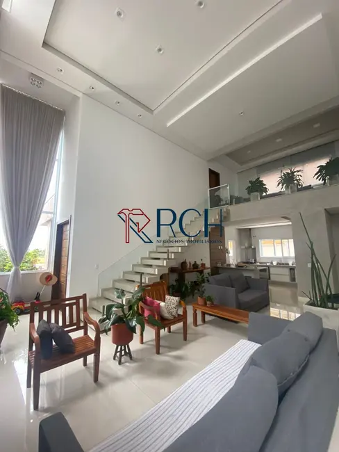 Foto 4 de Casa de Condomínio com 3 quartos à venda, 410m2 em Votorantim - SP