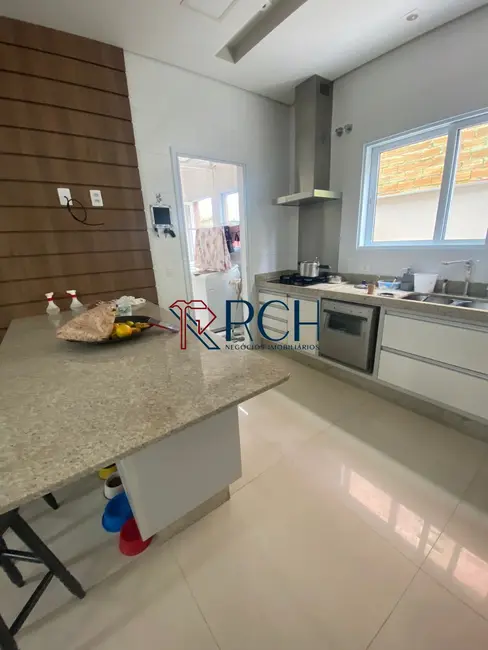 Foto 8 de Casa de Condomínio com 3 quartos à venda, 410m2 em Votorantim - SP