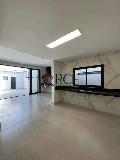 Casa de Condomínio com 3 quartos à venda, 170m2 em Aparecidinha, Sorocaba - SP - imagem 2 Foto 2 de Casa de Condomínio com 3 quartos à venda, 170m2 em Aparecidinha, Sorocaba - SP