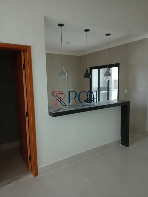 Casa de Condomínio com 3 quartos à venda, 130m2 em Wanel Ville, Sorocaba - SP - imagem 3 Foto 3 de Casa de Condomínio com 3 quartos à venda, 130m2 em Wanel Ville, Sorocaba - SP