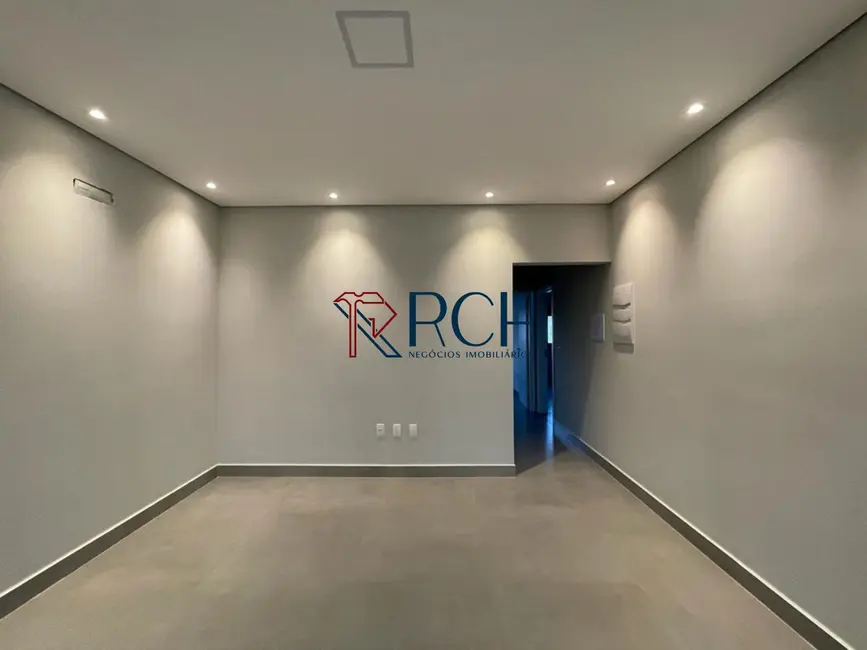 Casa de Condomínio com 3 quartos à venda, 210m2 em Residencial Villa do Bosque, Sorocaba - SP - imagem 2 Foto 2 de Casa de Condomínio com 3 quartos à venda, 210m2 em Residencial Villa do Bosque, Sorocaba - SP