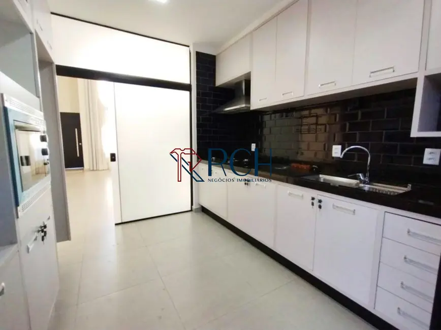 Casa de Condomínio com 3 quartos à venda, 105m2 em Cajuru do Sul, Sorocaba - SP - imagem 3 Foto 3 de Casa de Condomínio com 3 quartos à venda, 105m2 em Cajuru do Sul, Sorocaba - SP