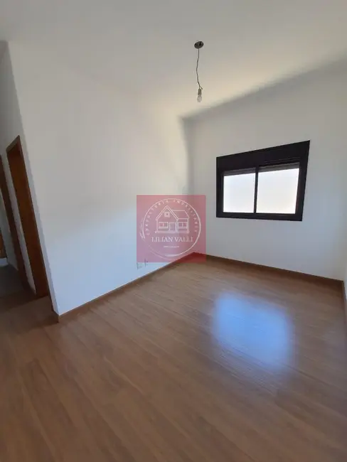 Casa com 3 quartos à venda, 250m2 em Jardim Alice, Jundiai - SP - imagem 2 Foto 2 de Casa com 3 quartos à venda, 250m2 em Jardim Alice, Jundiai - SP