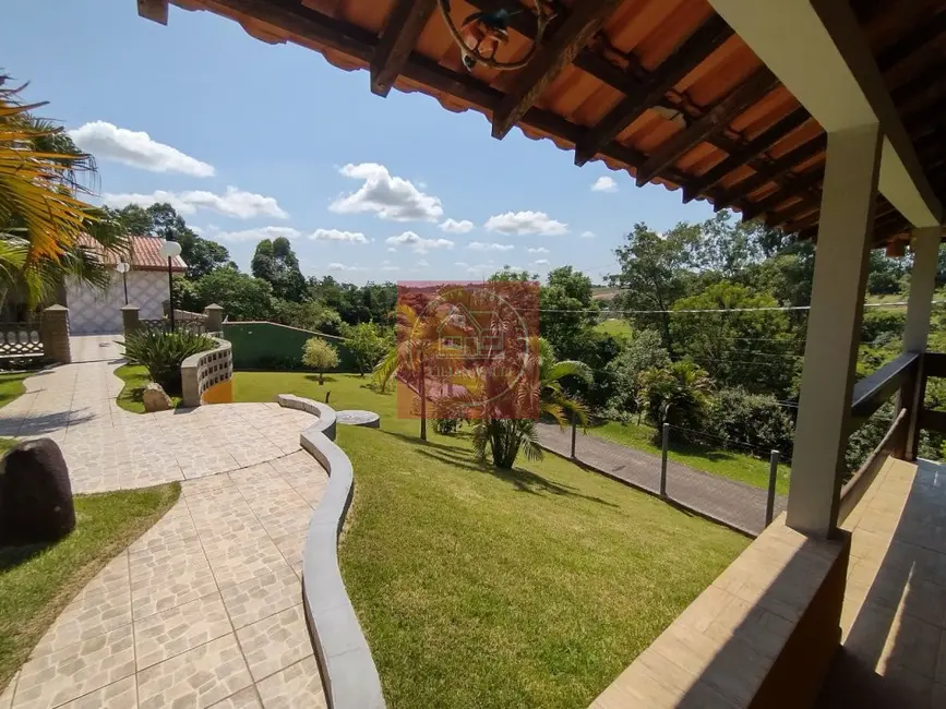 Chácara com 3 quartos à venda, 1075m2 em Corrupira, Jundiai - SP - imagem 7 Foto 7 de Chácara com 3 quartos à venda, 1075m2 em Corrupira, Jundiai - SP