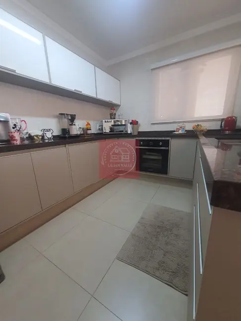 Casa de Condomínio com 3 quartos à venda, 228m2 em Jardim Ermida I, Jundiai - SP - imagem 8 Foto 8 de Casa de Condomínio com 3 quartos à venda, 228m2 em Jardim Ermida I, Jundiai - SP