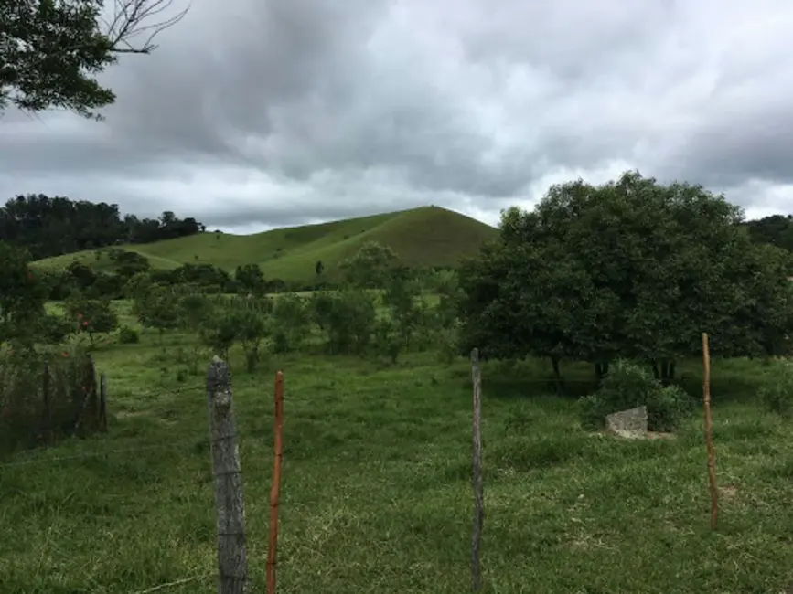 Foto 5 de Terreno / Lote à venda, 9860m2 em Santa Branca - SP