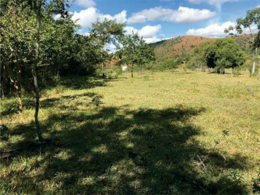 Foto 3 de Terreno / Lote à venda, 9860m2 em Santa Branca - SP