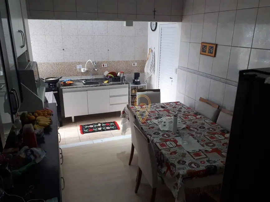Foto 2 de Casa de Condomínio com 2 quartos à venda, 158m2 em Vila Zezé, Jacarei - SP