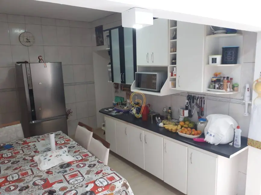 Foto 3 de Casa de Condomínio com 2 quartos à venda, 158m2 em Vila Zezé, Jacarei - SP