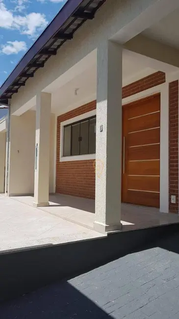 Foto 2 de Casa com 3 quartos à venda, 250m2 em Cidade Jardim, Jacarei - SP
