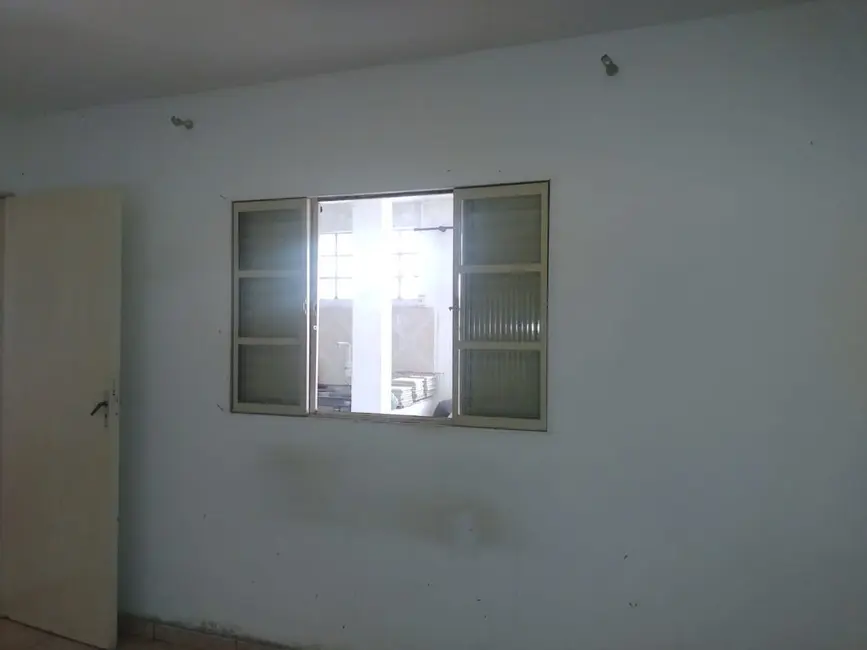 Foto 4 de Casa com 3 quartos à venda, 175m2 em Parque Santo Antônio, Jacarei - SP