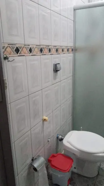 Foto 3 de Casa com 2 quartos à venda, 250m2 em Jardim São Luiz, Jacarei - SP
