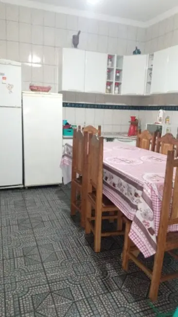 Foto 7 de Casa com 2 quartos à venda, 250m2 em Jardim São Luiz, Jacarei - SP