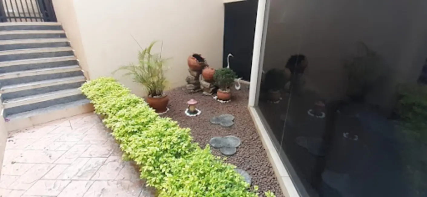 Foto 3 de Casa de Condomínio com 3 quartos à venda, 500m2 em Jardim Coleginho, Jacarei - SP