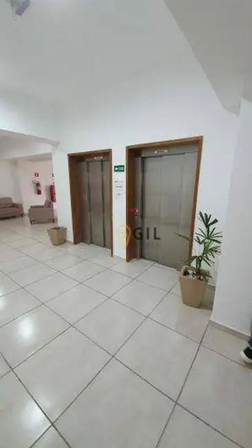 Foto 2 de Apartamento com 2 quartos à venda, 70m2 em Parque Santo Antônio, Jacarei - SP