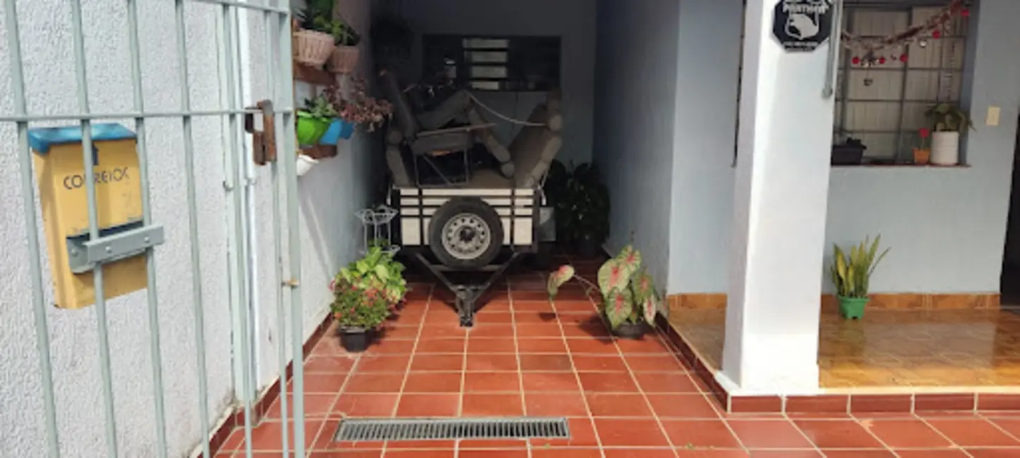 Foto 6 de Casa com 3 quartos à venda, 300m2 em Parque Santo Antônio, Jacarei - SP