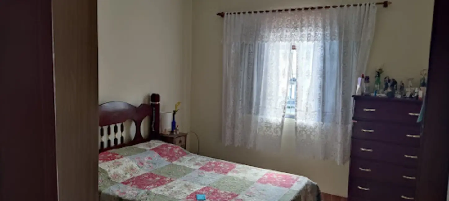 Foto 8 de Casa com 3 quartos à venda, 300m2 em Parque Santo Antônio, Jacarei - SP