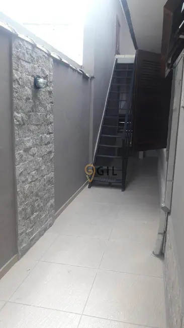 Sobrado com 4 quartos à venda, 127m2 em Jardim Emília, Jacarei - SP - imagem 7 Foto 7 de Sobrado com 4 quartos à venda, 127m2 em Jardim Emília, Jacarei - SP