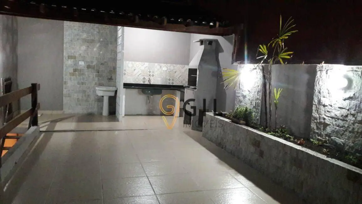 Foto 1 de Sobrado com 4 quartos à venda, 127m2 em Jardim Emília, Jacarei - SP