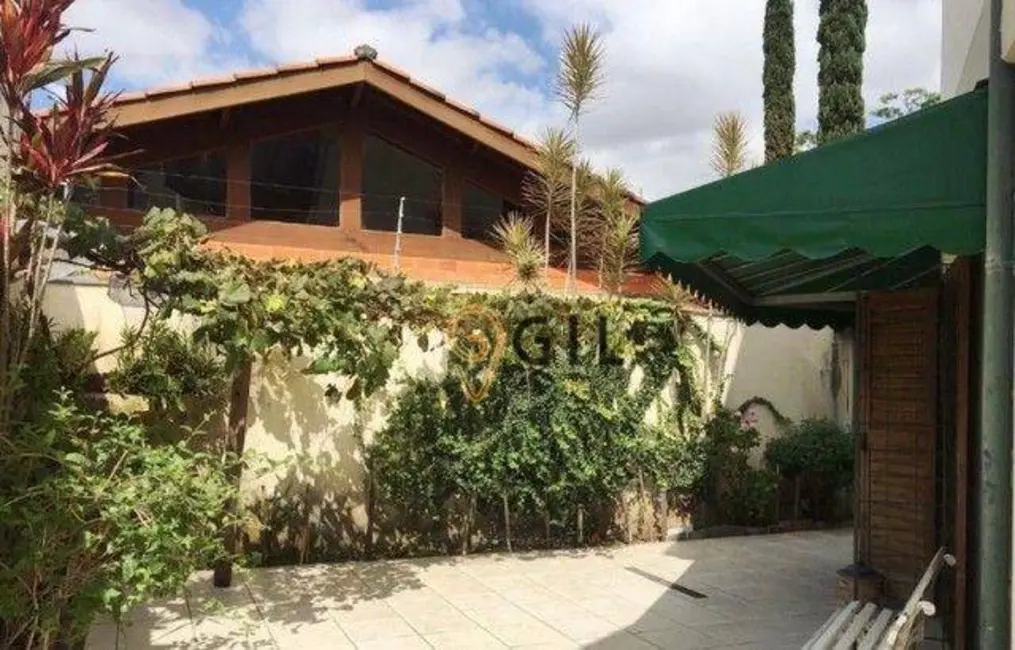 Sobrado com 3 quartos à venda, 290m2 em Cidade Jardim, Jacarei - SP - imagem 4 Foto 4 de Sobrado com 3 quartos à venda, 290m2 em Cidade Jardim, Jacarei - SP