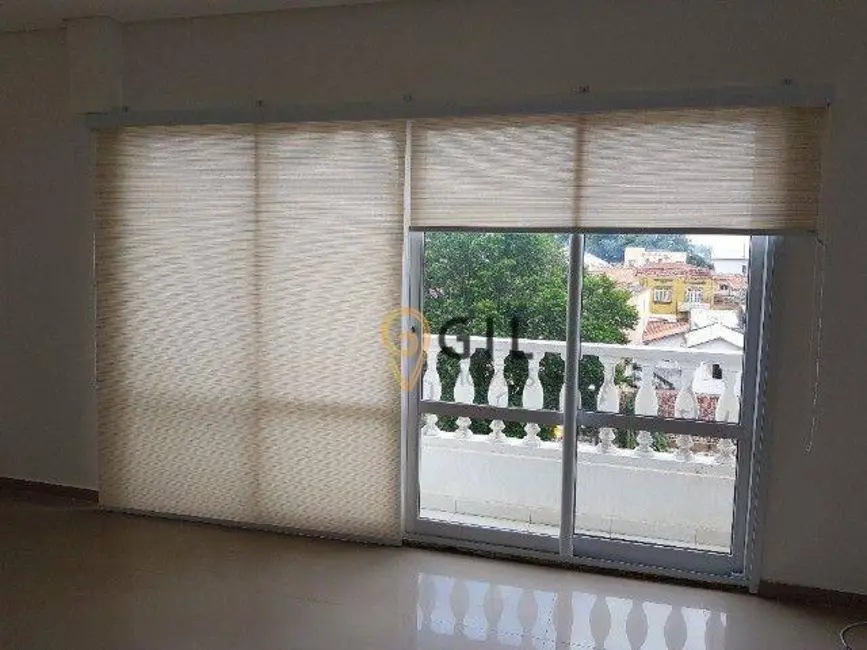 Sala Comercial à venda e para alugar, 34m2 em Centro, Jacarei - SP - imagem 5 Foto 5 de Sala Comercial à venda e para alugar, 34m2 em Centro, Jacarei - SP