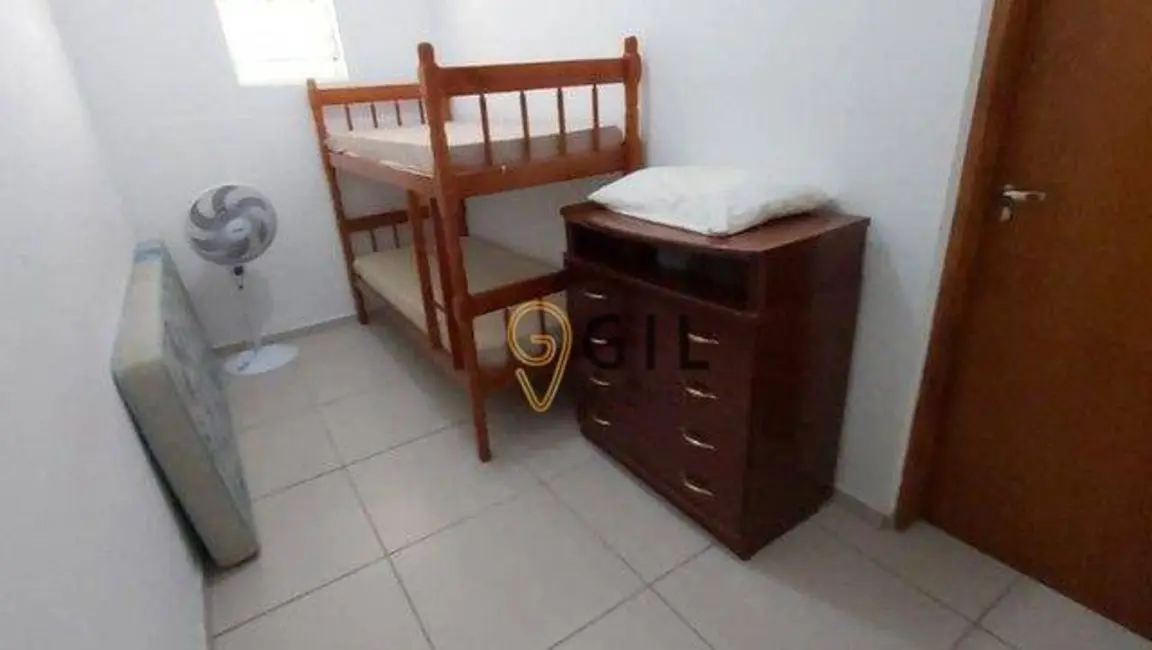 Chácara com 5 quartos à venda e para alugar, 6000m2 em Bom Jesus, Jacarei - SP - imagem 6 Foto 6 de Chácara com 5 quartos à venda e para alugar, 6000m2 em Bom Jesus, Jacarei - SP