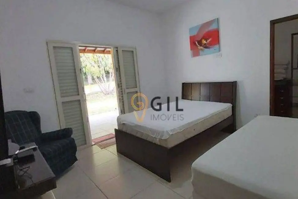 Chácara com 5 quartos à venda e para alugar, 6000m2 em Bom Jesus, Jacarei - SP - imagem 7 Foto 7 de Chácara com 5 quartos à venda e para alugar, 6000m2 em Bom Jesus, Jacarei - SP