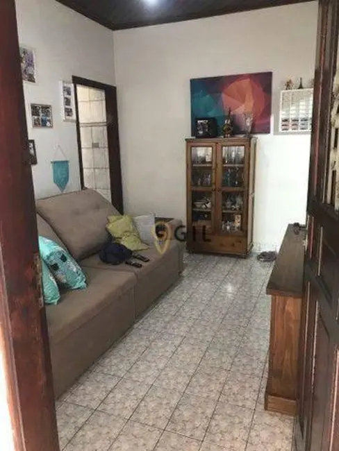 Foto 2 de Casa com 2 quartos à venda, 222m2 em São João, Jacarei - SP