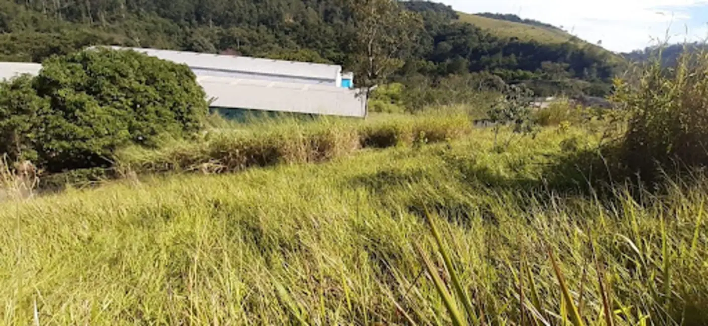 Foto 3 de Terreno / Lote à venda, 1057m2 em Santa Branca - SP