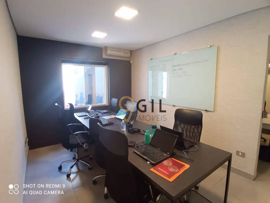 Foto 10 de Casa à venda, 175m2 em Vila Pinheiro, Jacarei - SP