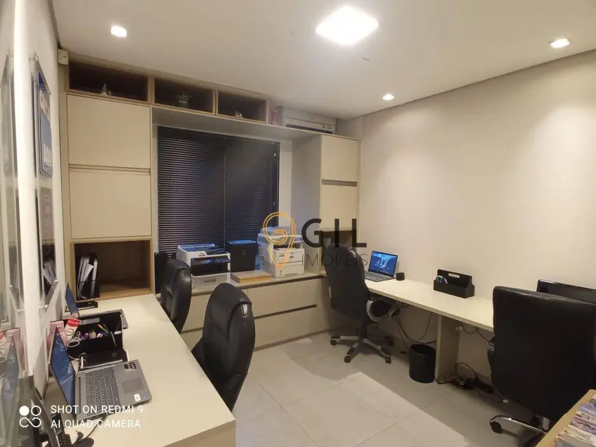 Foto 4 de Casa à venda, 175m2 em Vila Pinheiro, Jacarei - SP