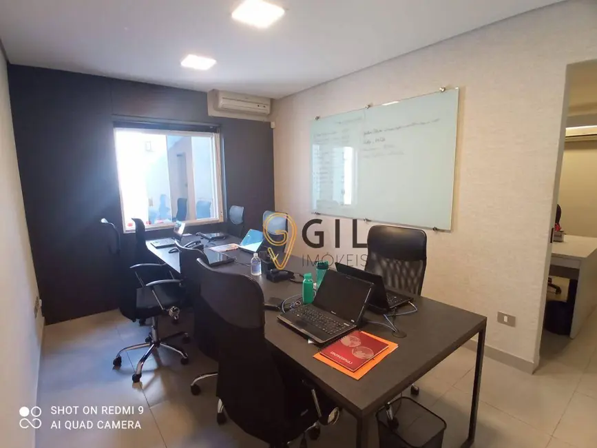 Foto 9 de Casa à venda, 175m2 em Vila Pinheiro, Jacarei - SP