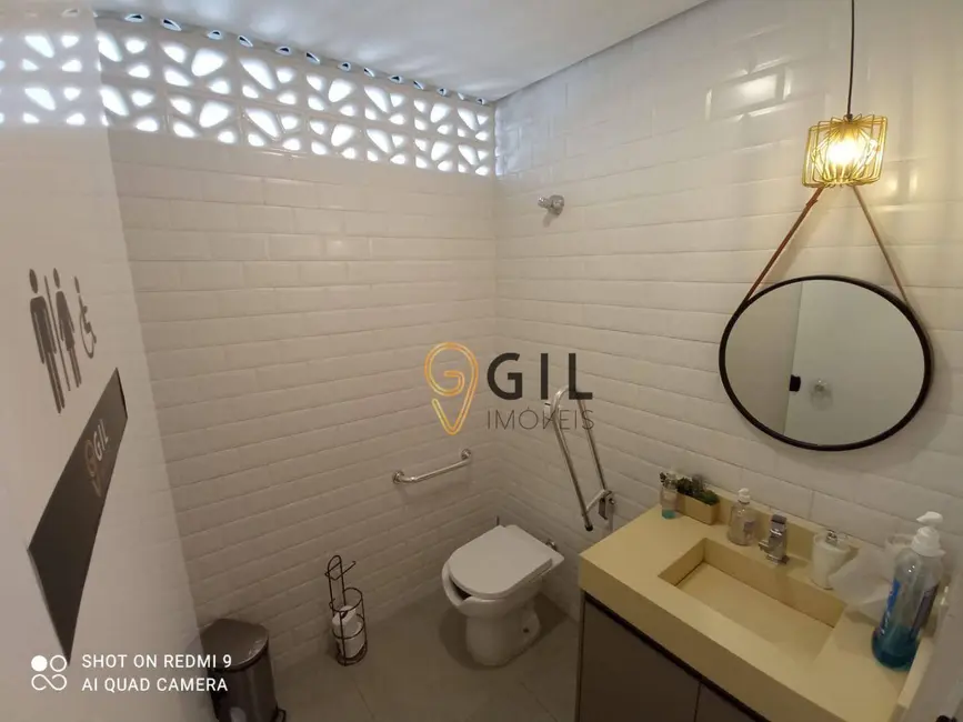 Foto 22 de Casa à venda, 175m2 em Vila Pinheiro, Jacarei - SP