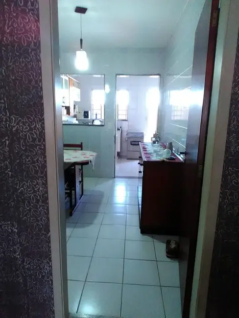 Foto 2 de Casa de Condomínio com 3 quartos à venda, 200m2 em Parque Califórnia, Jacarei - SP