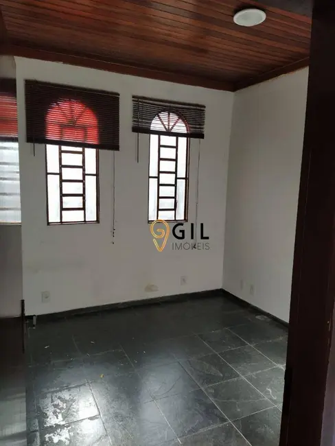 Foto 5 de Casa com 4 quartos à venda, 200m2 em Centro, Jacarei - SP