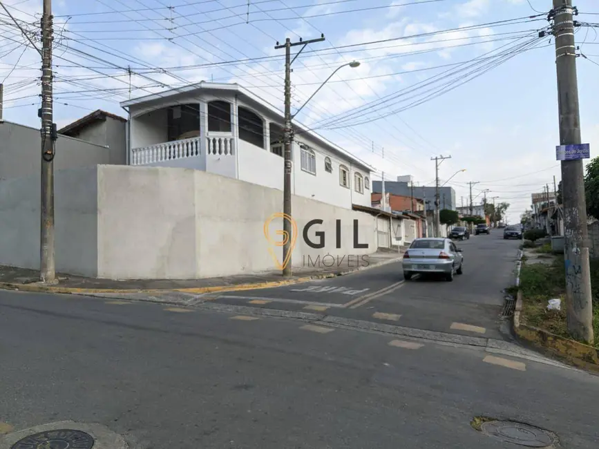 Foto 3 de Sobrado com 3 quartos à venda, 193m2 em Cidade Salvador, Jacarei - SP