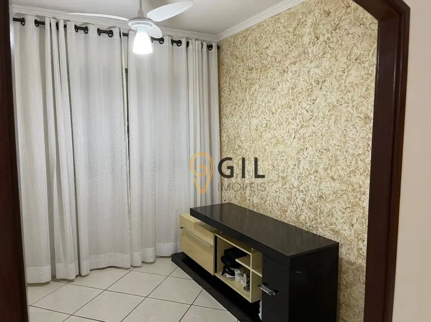 Foto 4 de Sobrado com 4 quartos à venda, 140m2 em Parque Califórnia, Jacarei - SP