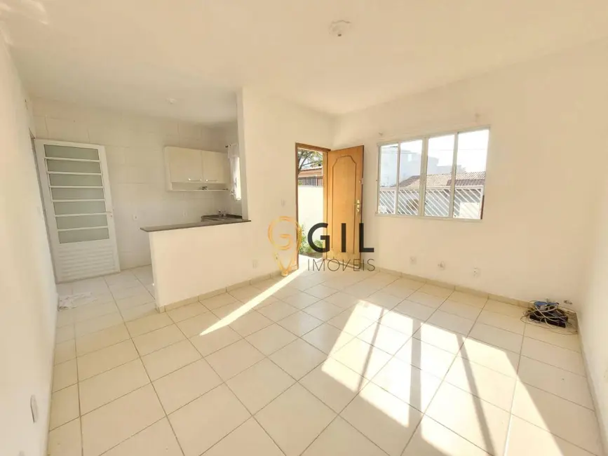 Casa com 3 quartos à venda, 168m2 em Cidade Edson, Suzano - SP - imagem 2 Foto 2 de Casa com 3 quartos à venda, 168m2 em Cidade Edson, Suzano - SP