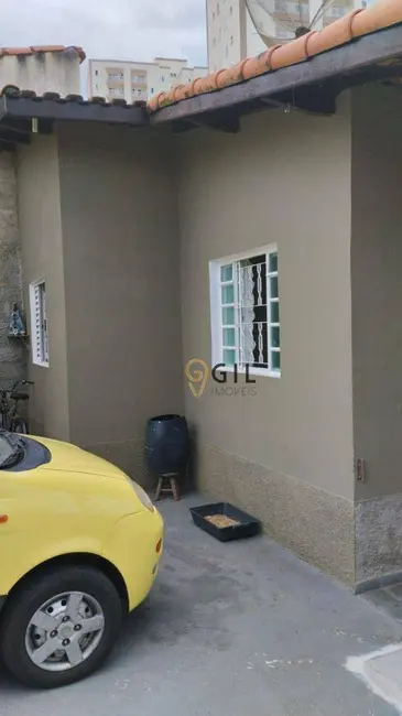 Foto 3 de Casa com 2 quartos à venda, 234m2 em Parque Santo Antônio, Jacarei - SP