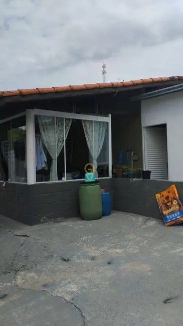 Foto 6 de Casa com 2 quartos à venda, 234m2 em Parque Santo Antônio, Jacarei - SP