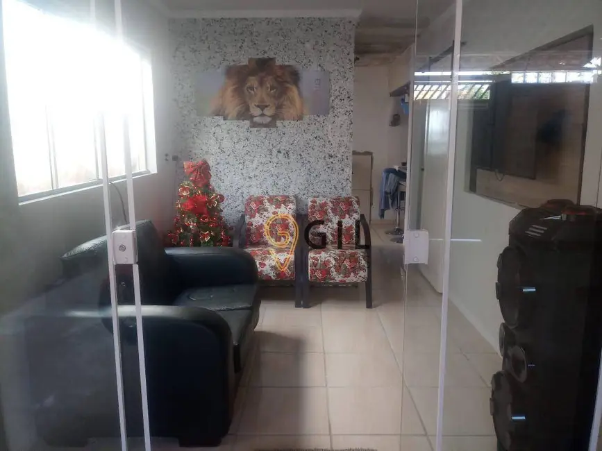 Foto 4 de Casa com 2 quartos à venda, 140m2 em Conjunto Residencial Araucária, Jacarei - SP