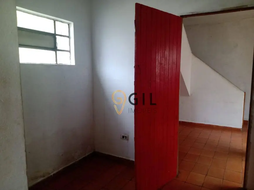 Foto 5 de Sobrado com 2 quartos à venda, 250m2 em Parque Santo Antônio, Jacarei - SP