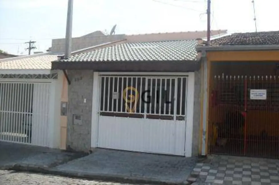 Foto 1 de Casa com 2 quartos à venda, 115m2 em Jardim Bela Vista, Jacarei - SP