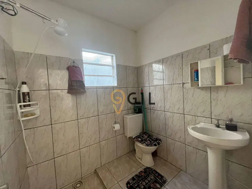 Foto 6 de Casa com 3 quartos à venda, 204m2 em Conjunto São Benedito, Jacarei - SP